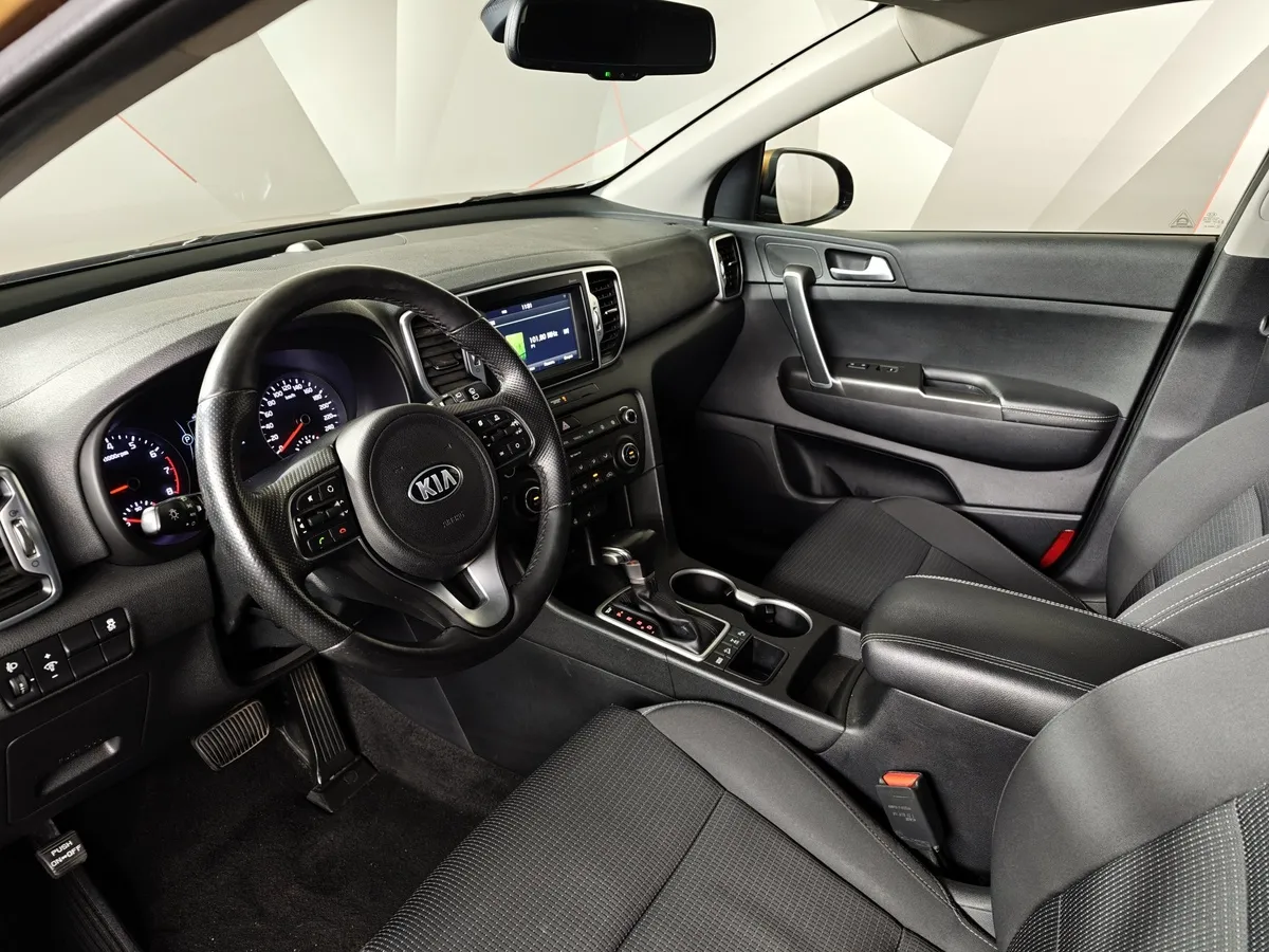 Kia Sportage 2.0 MPI AT 4WD (150 л.с.) Comfort Коричневый в АВИЛОН. Слайд №19