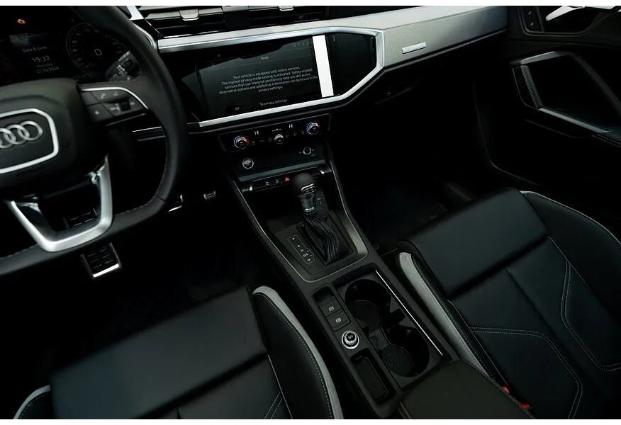 Audi Q3 2.0 45 TFSI S-tronic quattro (220 л.с.) Fashion Dynamic Edition Серый в АВИЛОН. Слайд №12