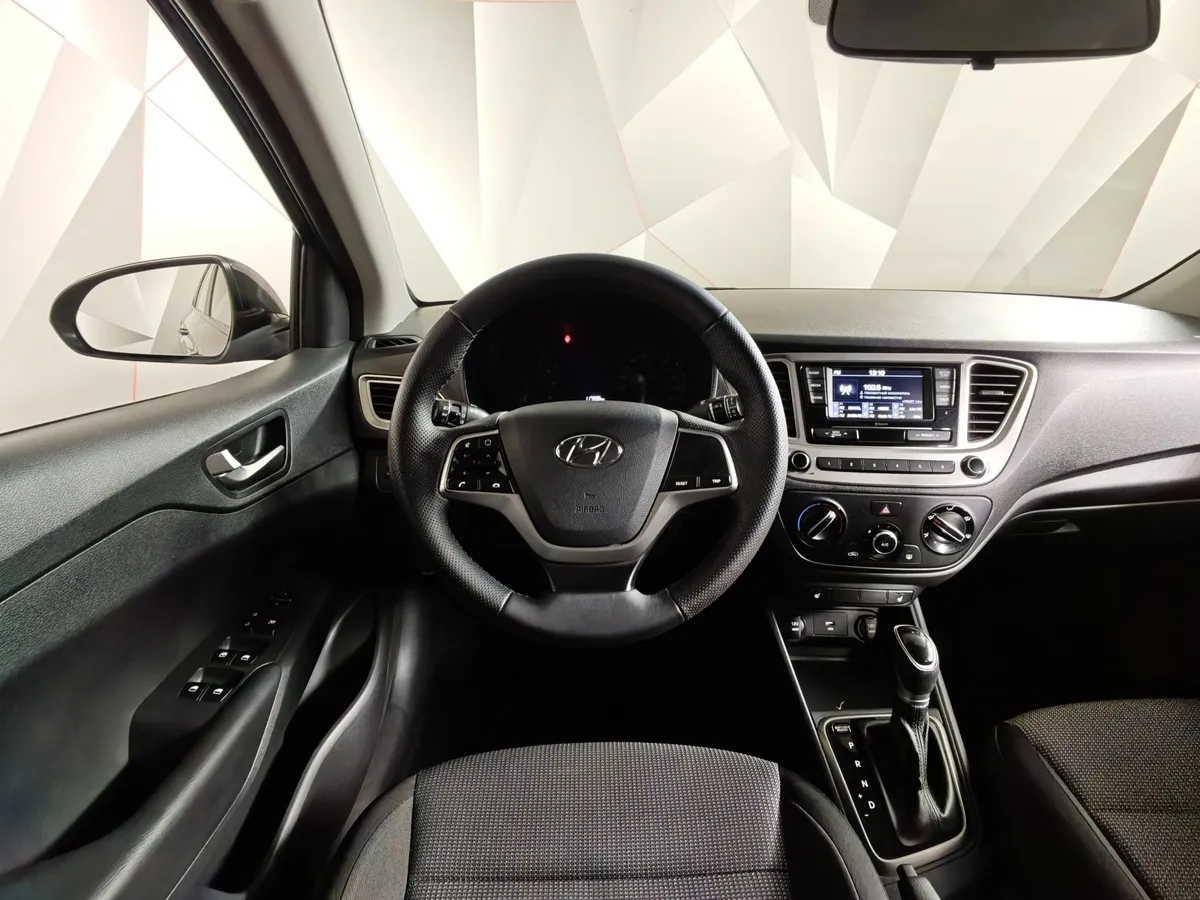 Hyundai Solaris 1.6 AT (123 л.с.) Style Черный в АВИЛОН. Слайд №20