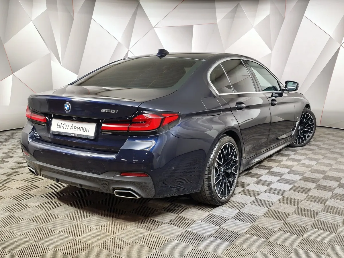 BMW 5 серия 520i Steptronic (184 л.с.) Base (Локальная сборка) Синий в АВИЛОН. Слайд №2