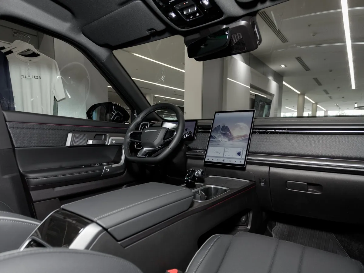 JAECOO J7 1.6T DCT FWD (150 л.с.) Актив Черный в АВИЛОН. Слайд №11