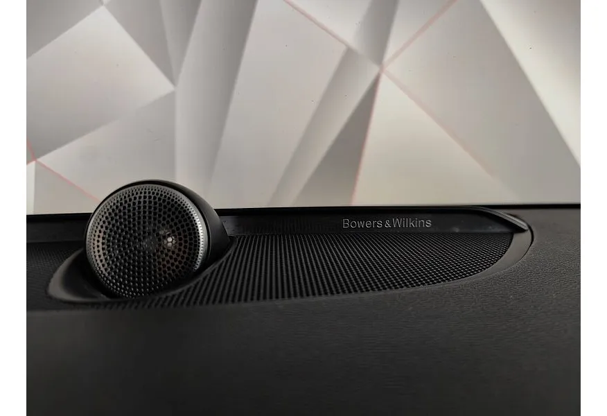 Volvo V60 Cross Country 2.0 T5 AT AWD (250 л.с.) Cross Country Plus Черный в АВИЛОН. Слайд №22