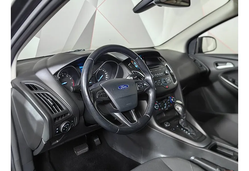 Ford Focus 1.6 Ti-VCT PowerShift (125 л.с.) SYNC Edition Серый в АВИЛОН. Слайд №19