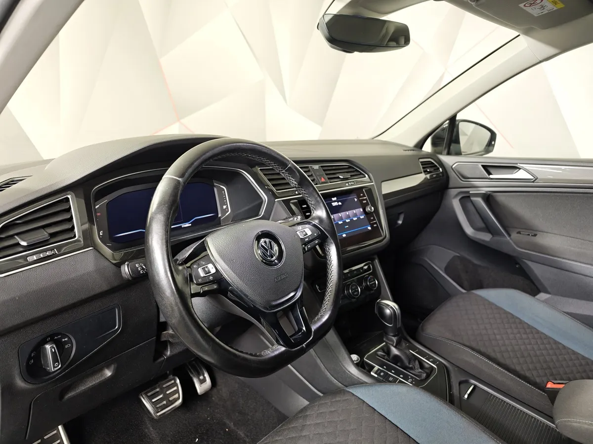 Volkswagen Tiguan 1.4 TSI BlueMotion DSG (150 л.с.) Highline Белый в АВИЛОН. Слайд №19