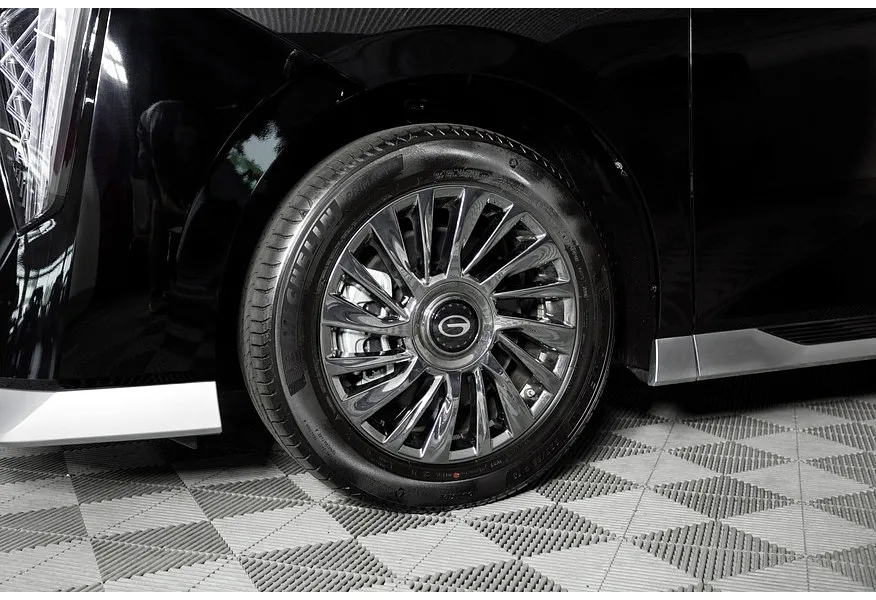 АВИЛОН - GAC M8 Master series 400T 2.0T AT (232 л.с.) Flagship Edition Черный - slide 15