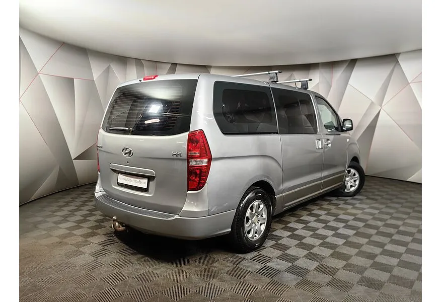 LIVE. Слайд №8