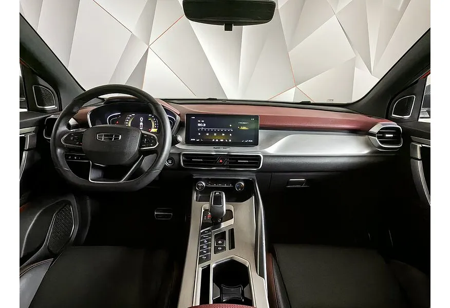 Geely Coolray 1.5T 7DCT 2WD (150 л.с.) Flagship Sport Красный в АВИЛОН. Слайд №13