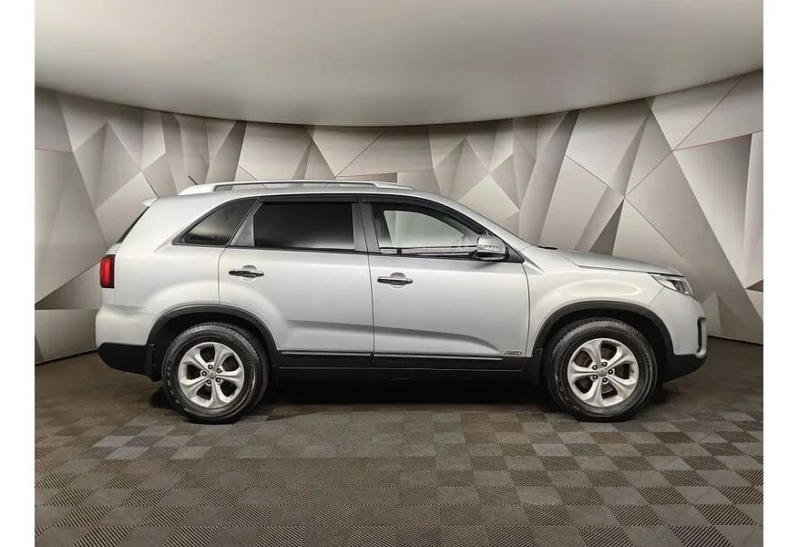 АВИЛОН - Kia Sorento 2.2 CRDi AT AWD (200 л.с.) Luxe Серебристый - slide 3