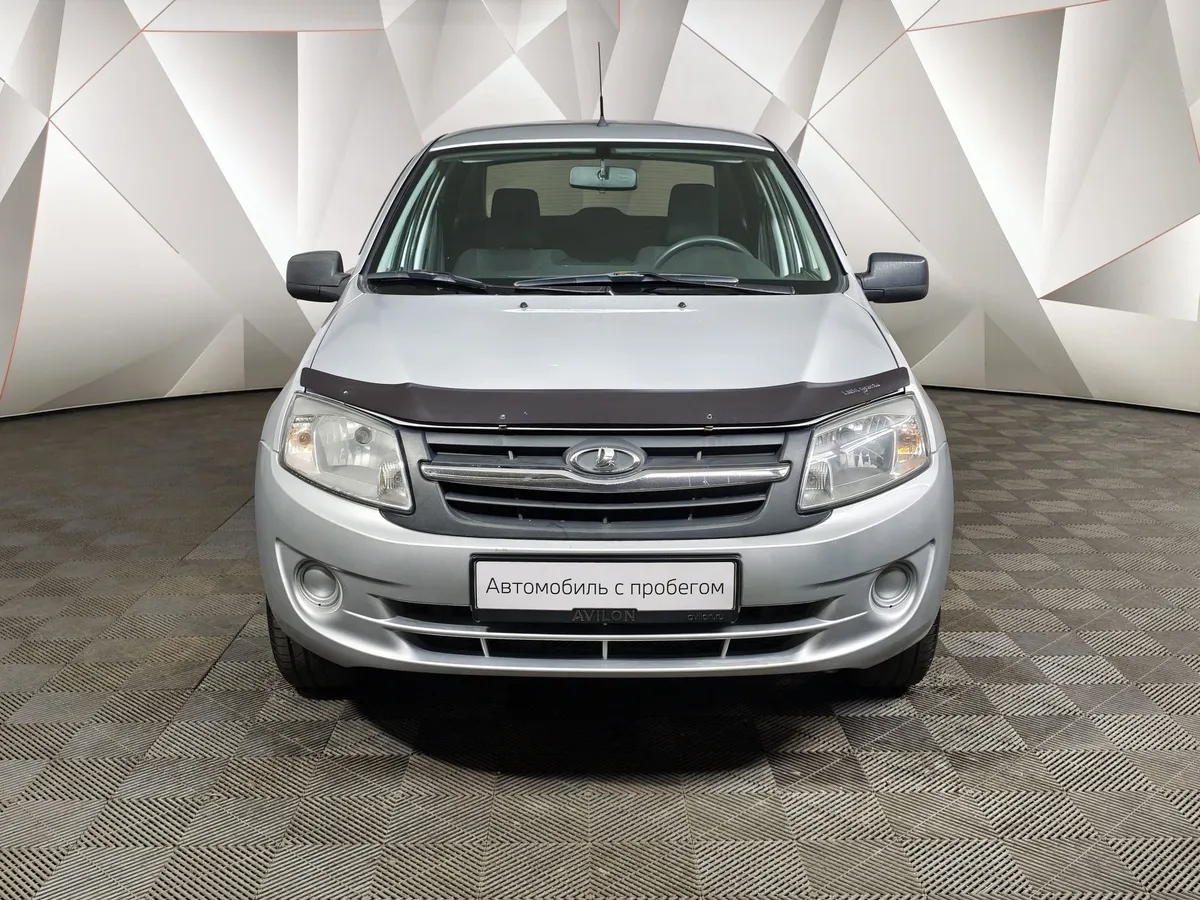 ВАЗ (Lada) Granta 1.6 MT 16кл (98 л.с.) Серебристый в АВИЛОН. Слайд №7
