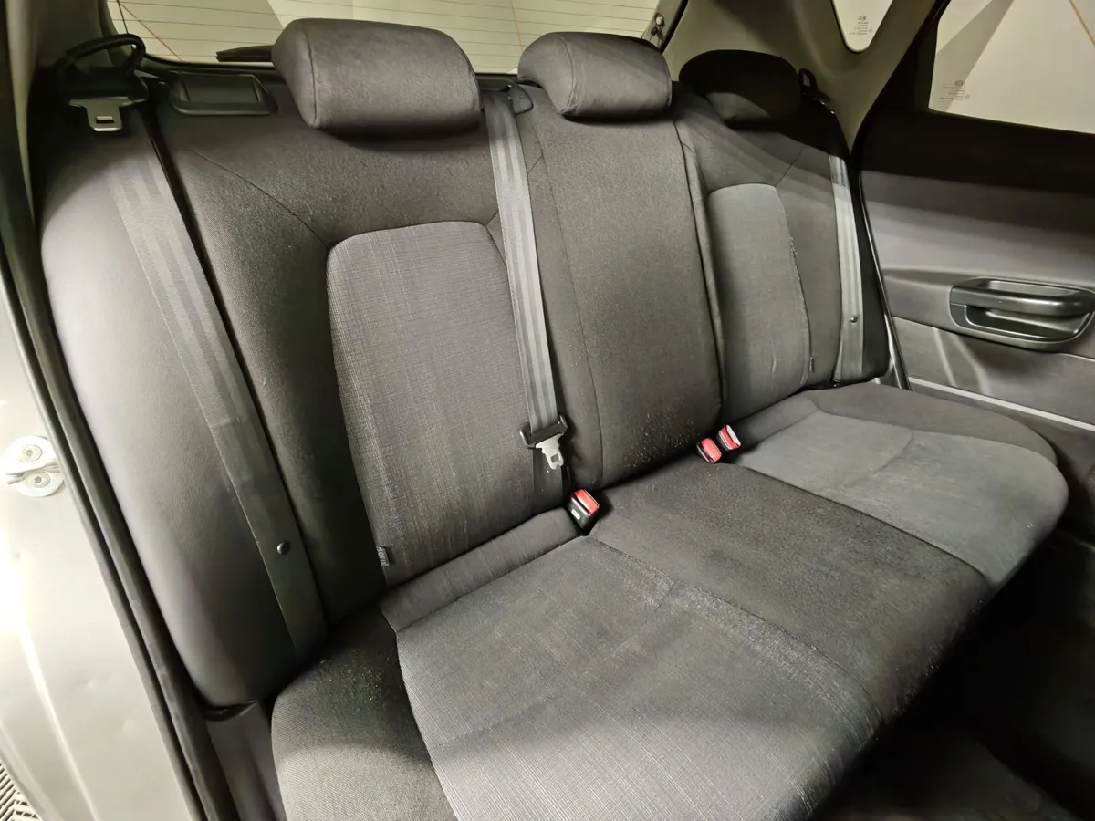 Kia Ceed 1.4 MT (109 л.с.) Серебристый в АВИЛОН. Слайд №14