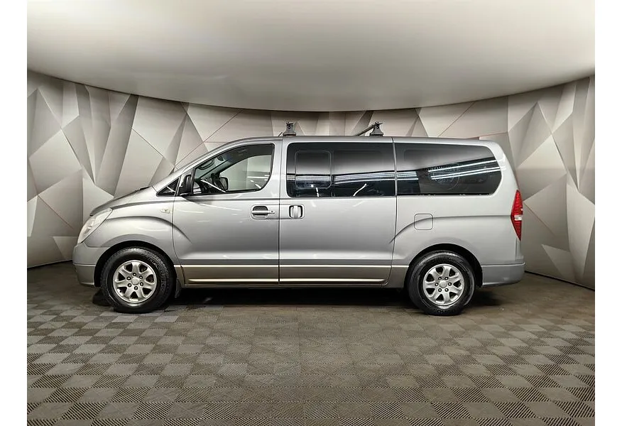 LIVE. Слайд №3