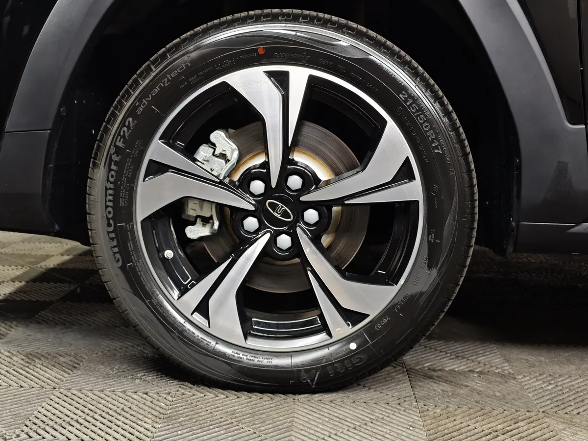 Москвич 3 1.5 MT (150 л.с.) Standart Черный в АВИЛОН. Слайд №9