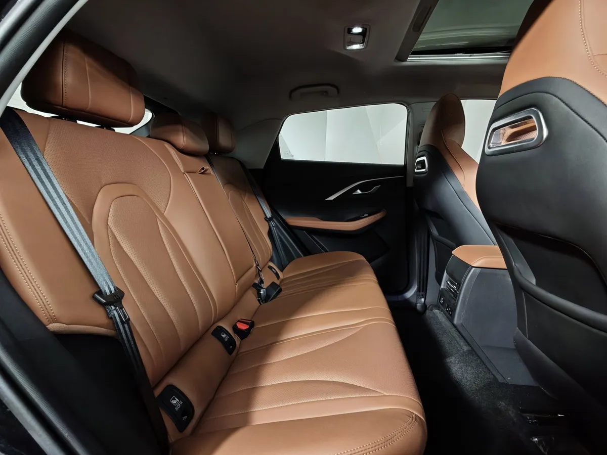 Omoda C5 1.5T CVT (147 л.с.) Ultimate Черный в АВИЛОН. Слайд №16
