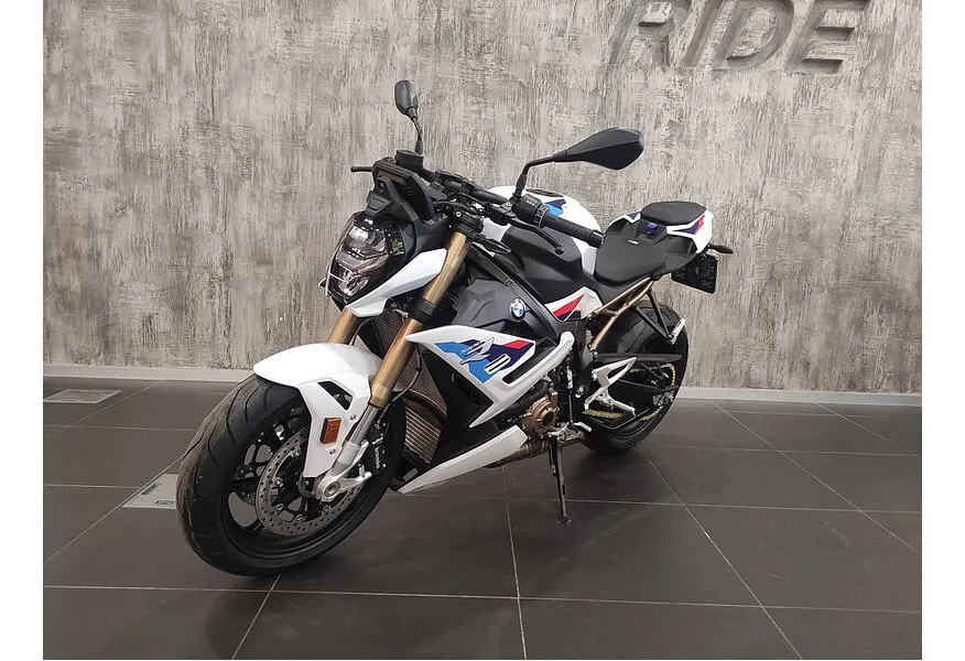 АВИЛОН - BMW Motorrad S 1000 R S 1000 R 999 см³ (160) 999 Белый - slide 8600713