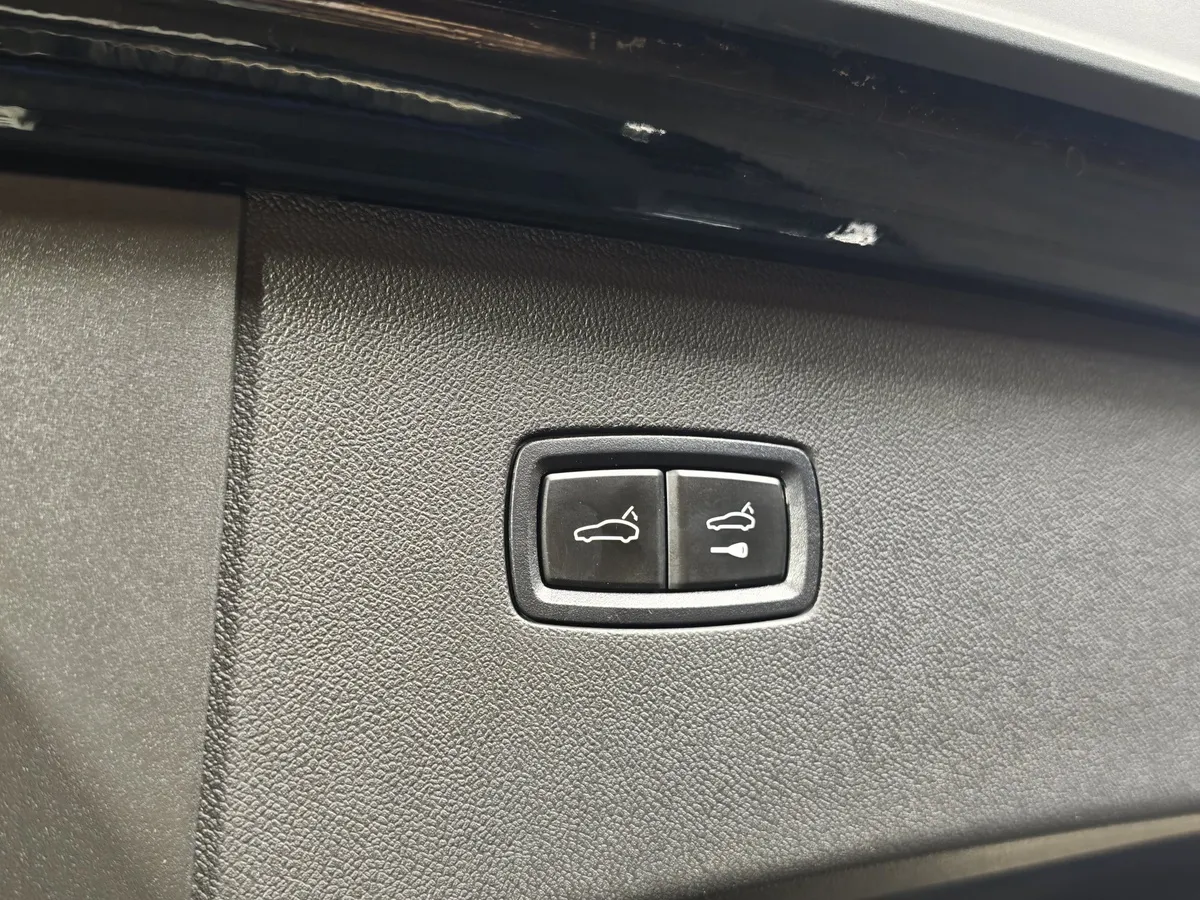 Porsche Cayenne Coupe 3.0 Tiptronic AWD (340 л.с.) Черный в АВИЛОН. Слайд №20