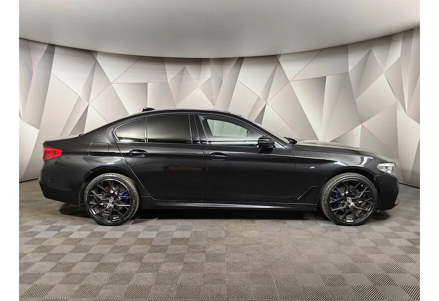 BMW 5 серия 520d xDrive Steptronic (190 л.с.) Черный в АВИЛОН. Слайд №6
