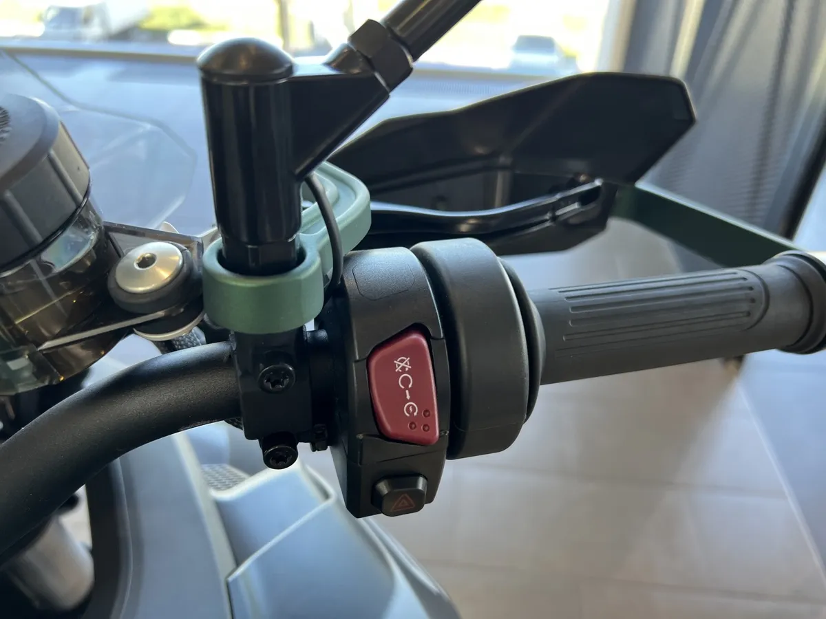 QJMOTOR SRT 900SX 900 см³ (95 л.с.) (95) 904 Зеленый в АВИЛОН. Слайд №4