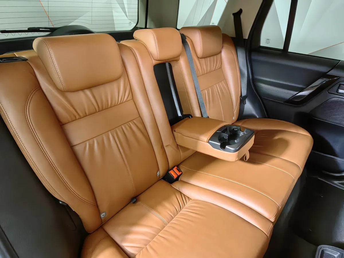 Land Rover Freelander 2.0 Si4 AT 4WD (240 л.с.) HSE Белый в АВИЛОН. Слайд №17