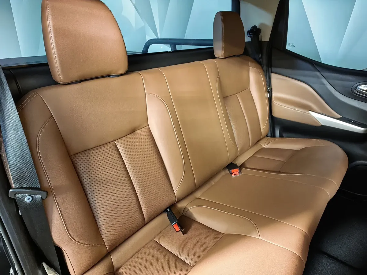 Dongfeng DF6 2.3d AT AWD (163 л.с.) Luxury Черный в АВИЛОН. Слайд №16