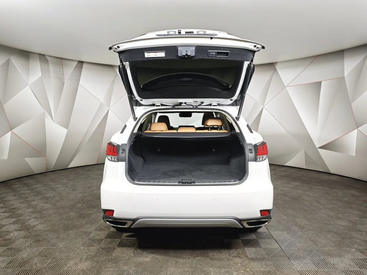 Lexus RX 2.0 AT AWD (238 л.с.) Executive Белый в АВИЛОН. Слайд №12