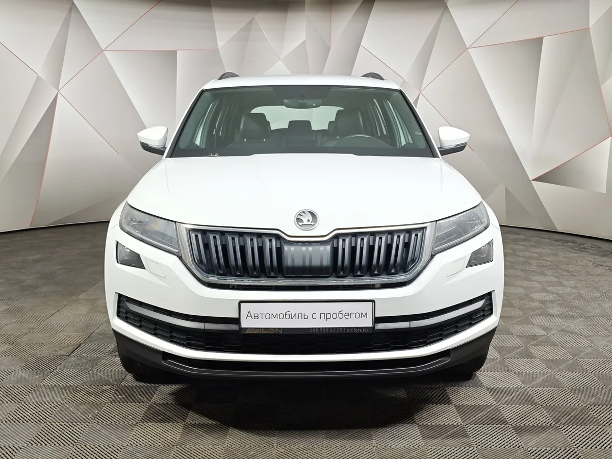 Skoda Kodiaq 2.0 TSI DSG 4X4 (180 л.с.) Белый в АВИЛОН. Слайд №7