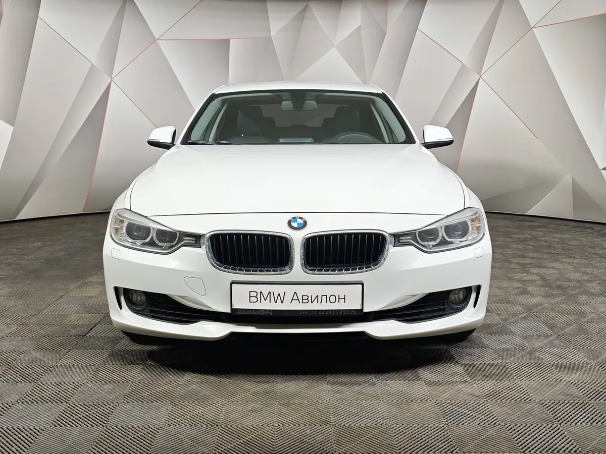 BMW 3 серия 320i AT (184 л.с.) Белый в АВИЛОН. Слайд №3