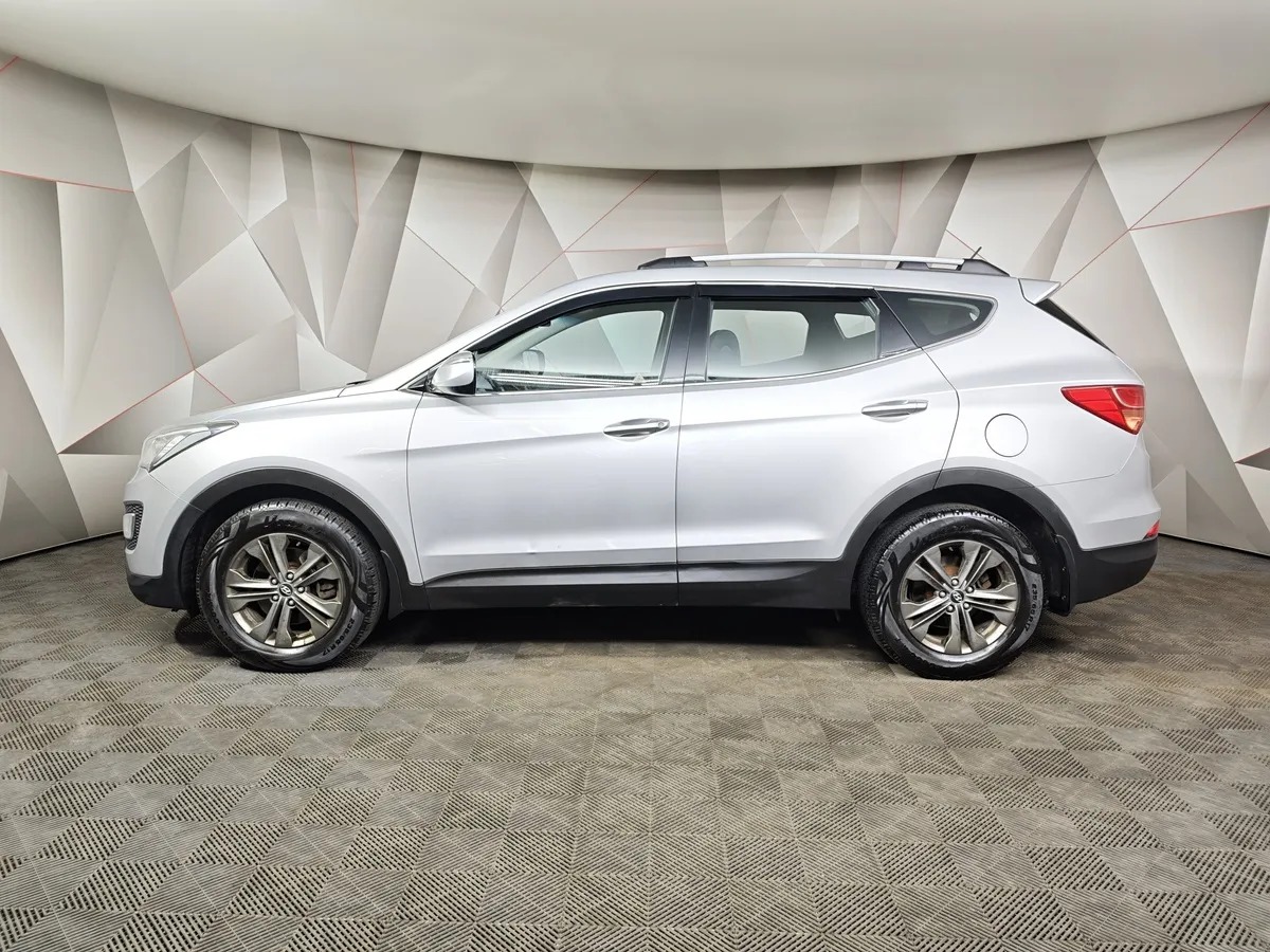 Hyundai Santa Fe 2.4 AT 4WD (175 л.с.) Comfort Серебристый в АВИЛОН. Слайд №5