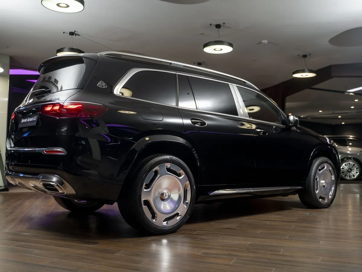 Mercedes-Benz GLS 600 9G-Tronic 4Matic (557 л.с.) Черный в АВИЛОН. Слайд №3