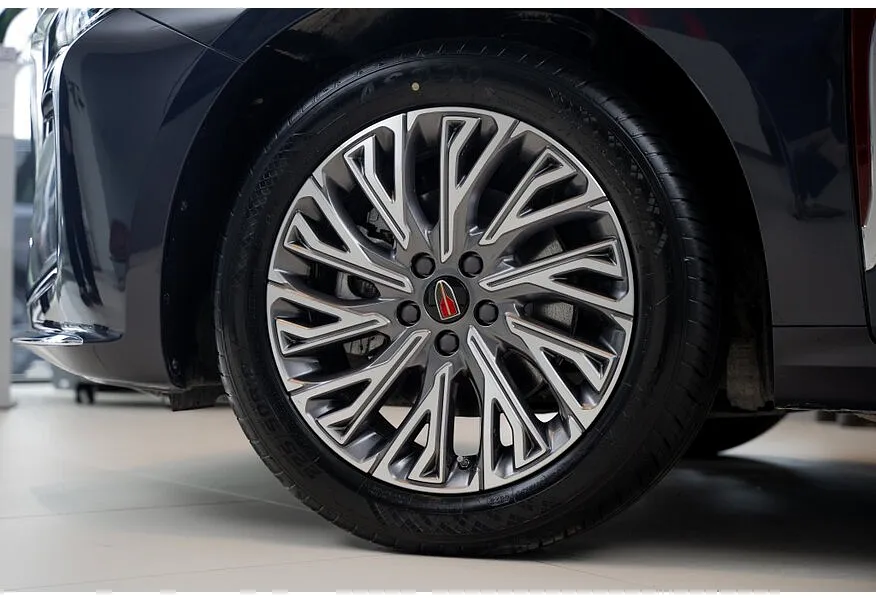 Hongqi H5 2.0 AT (218 л.с.) Deluxe Plus Коричневый в АВИЛОН. Слайд №10