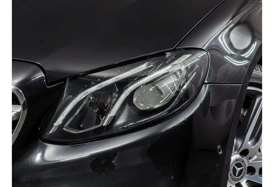 Mercedes-Benz E-Класс E 400 4MATIC 9G-TRONIC (333 л.с.) Черный в АВИЛОН. Слайд №10