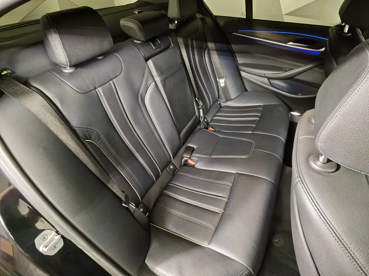 BMW 5 серия 520d xDrive Steptronic (190 л.с.) M Sport Черный в АВИЛОН. Слайд №14