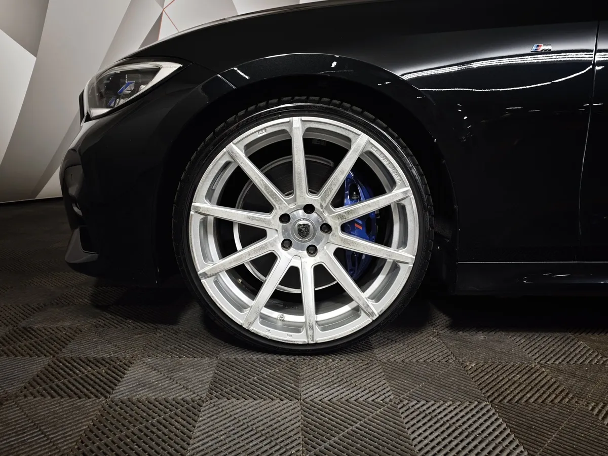 BMW 3 серия 330i Steptronic (258 л.с.) Черный в АВИЛОН. Слайд №6
