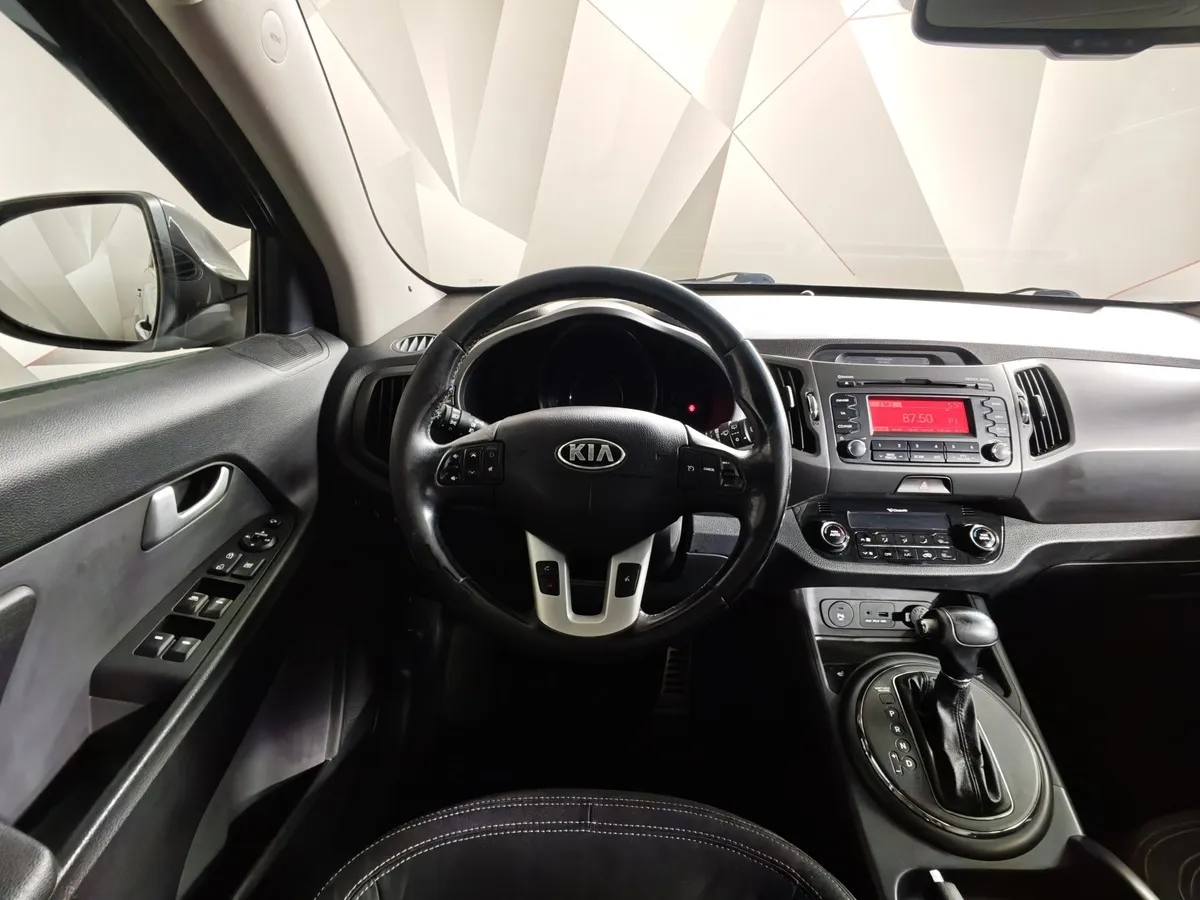 Kia Sportage 2.0 AT AWD (150 л.с.) Черный в АВИЛОН. Слайд №17
