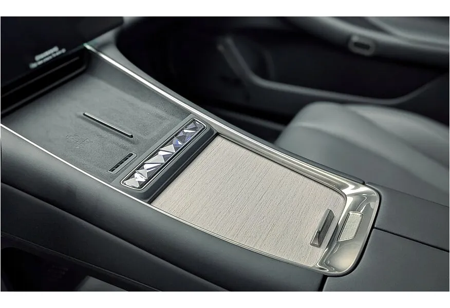 EXEED Exlantix ES 1.5 DHT 4WD (469 л.с.) REEV Sport Черный в АВИЛОН. Слайд №13