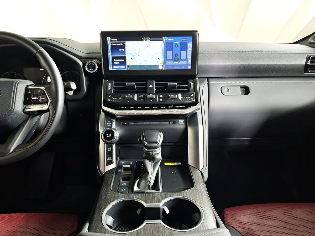 Toyota Land Cruiser 3.4 V6 AT 4WD (299 л.с.) 70th Anniversary Черный в АВИЛОН. Слайд №15