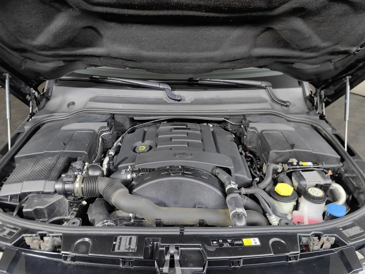 Land Rover Discovery 3.0 TDV6 AT 4WD (211 л.с.) SE Черный в АВИЛОН. Слайд №11