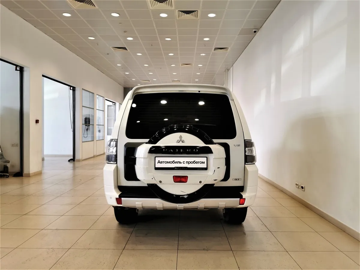 Mitsubishi Pajero 3.0 AT AWD (178 л.с.) Белый в АВИЛОН. Слайд №8