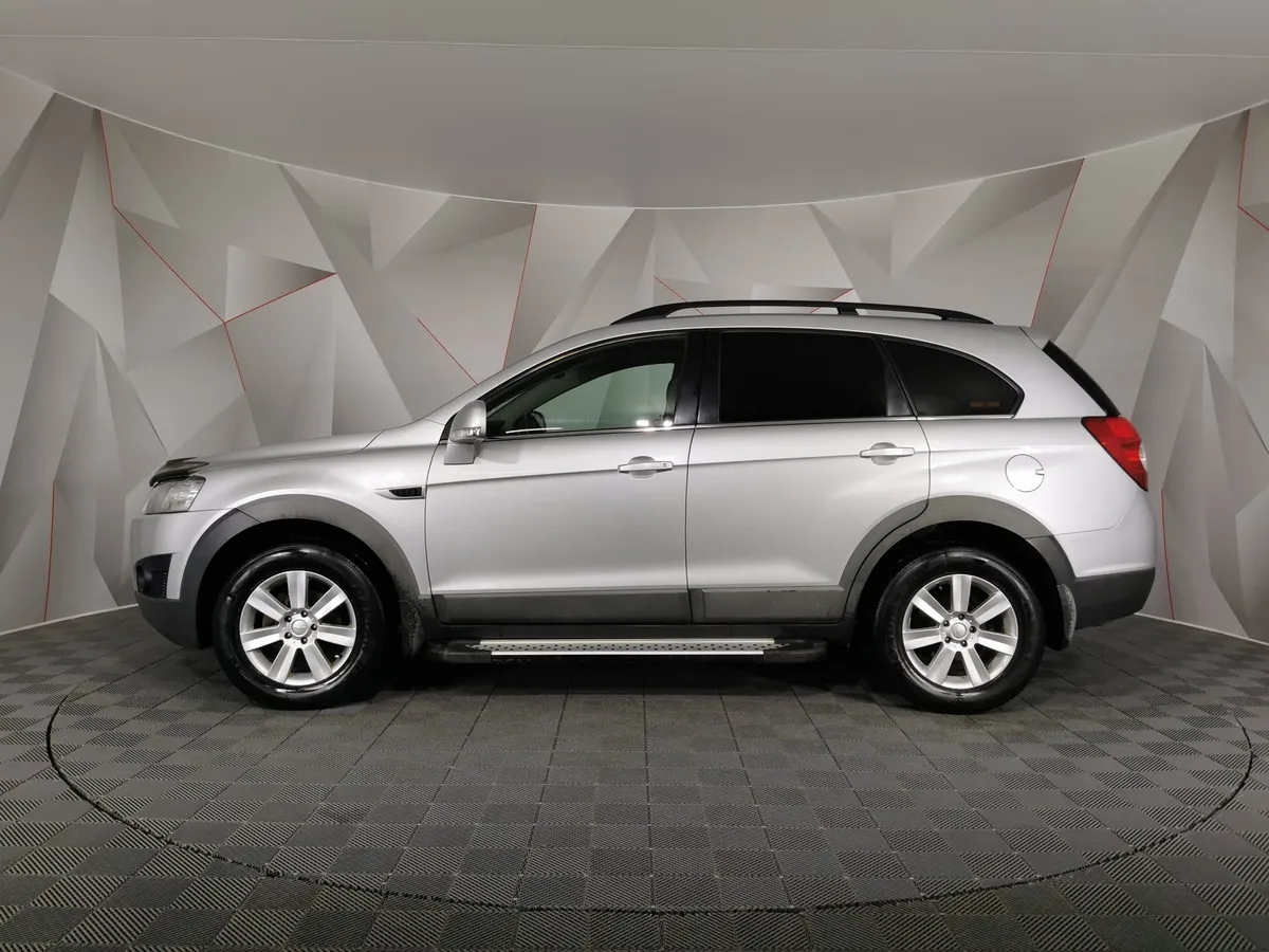 Chevrolet Captiva 2.4 AT (5 мест) (167 л.с.) LT Серебристый в АВИЛОН. Слайд №5
