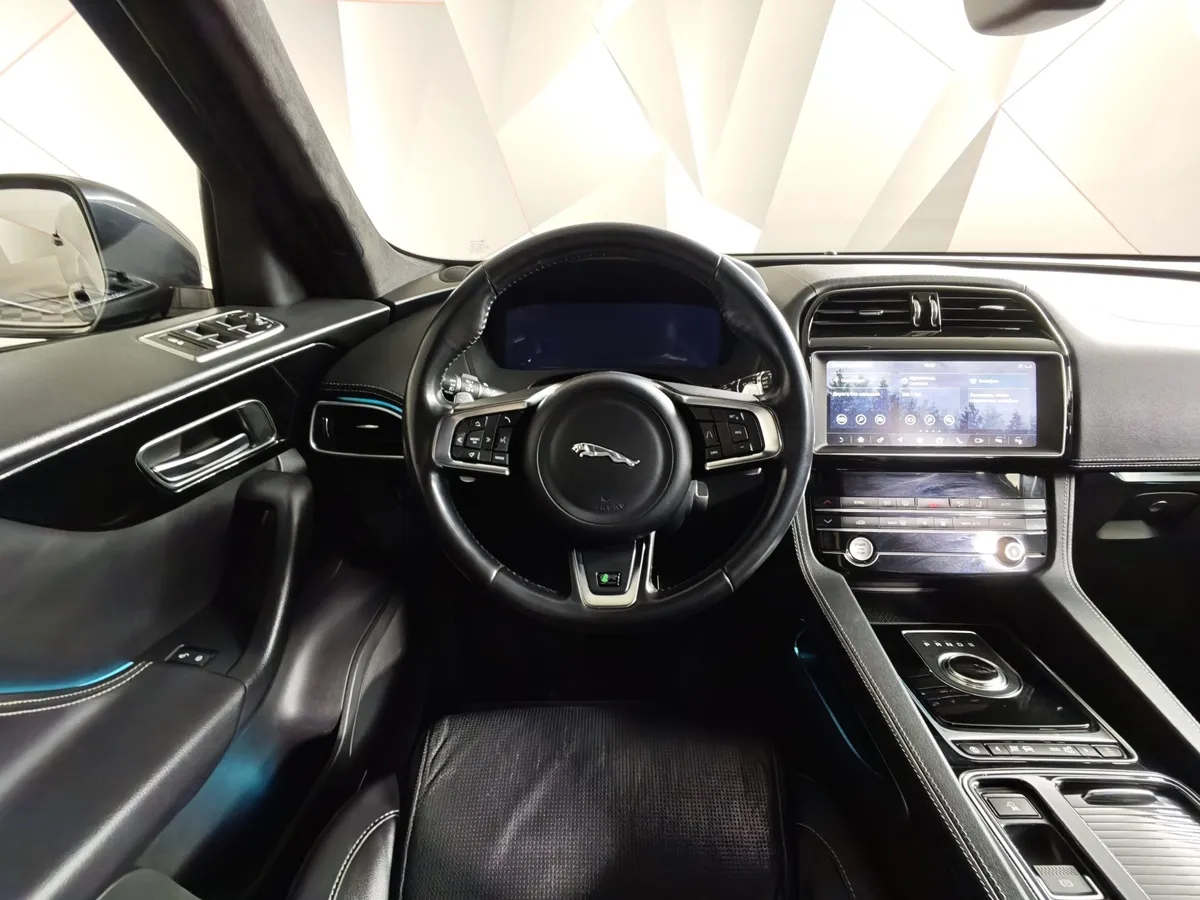 Jaguar F-Pace 2.0 TD AT AWD (240 л.с.) Prestige Черный в АВИЛОН. Слайд №20