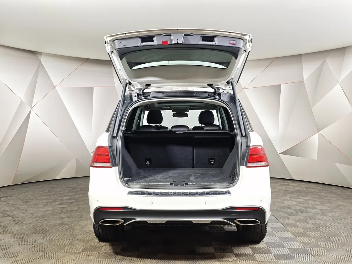 Mercedes-Benz GLE 400 4MATIC 9G-TRONIC (333 л.с.) Особая серия Белый в АВИЛОН. Слайд №12