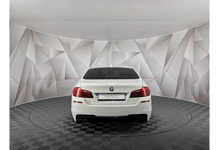 BMW 5 серия 520i AT (184 л.с.) Белый в АВИЛОН. Слайд №4