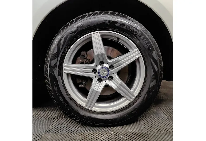 Mercedes-Benz M-Класс ML 300 BlueEfficiency 7G-Tronic Plus 4Matic (249 л.с.) Белый в АВИЛОН. Слайд №9