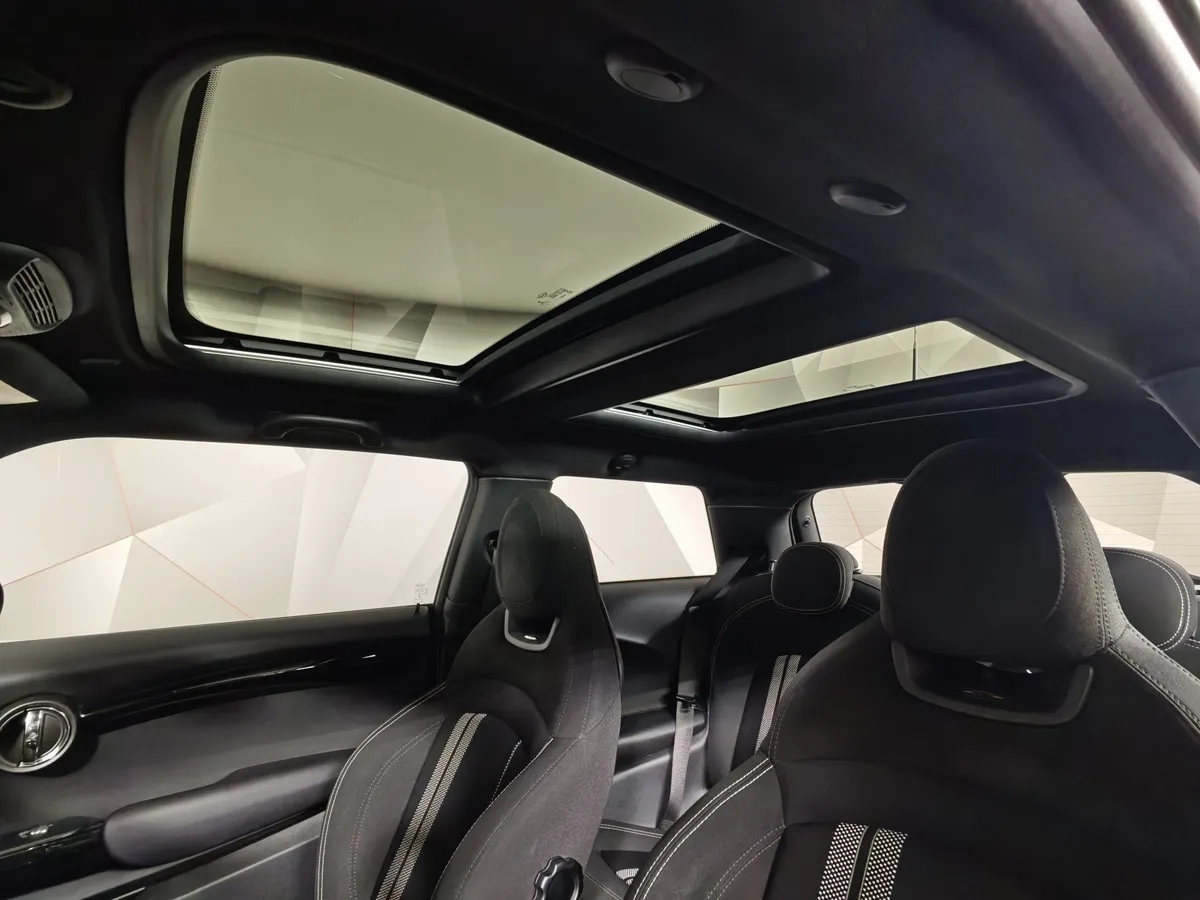 MINI 3 двери JCW 2.0 AT (231 л.с.) Зеленый в АВИЛОН. Слайд №16