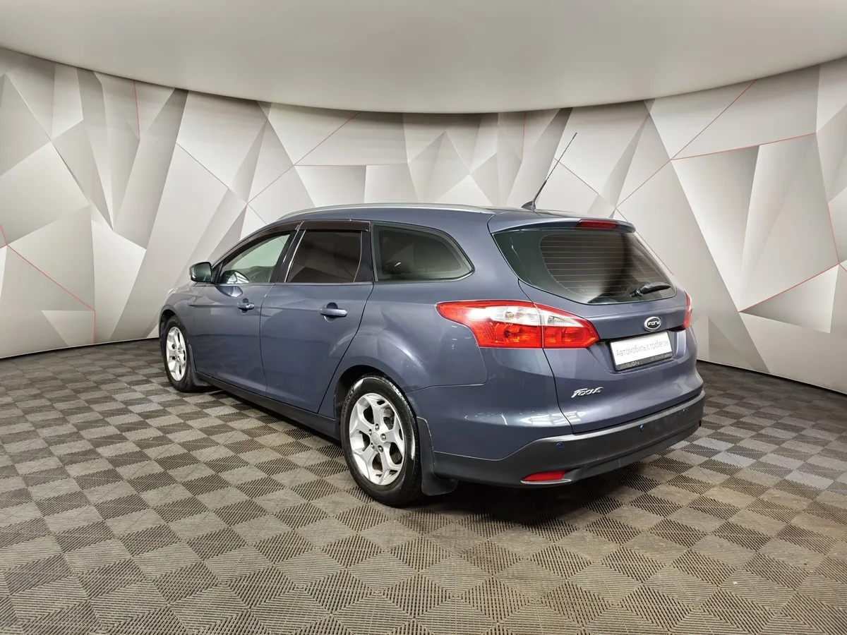 Ford Focus 1.6 Ti-VCT PowerShift (105 л.с.) Trend Серый в АВИЛОН. Слайд №4