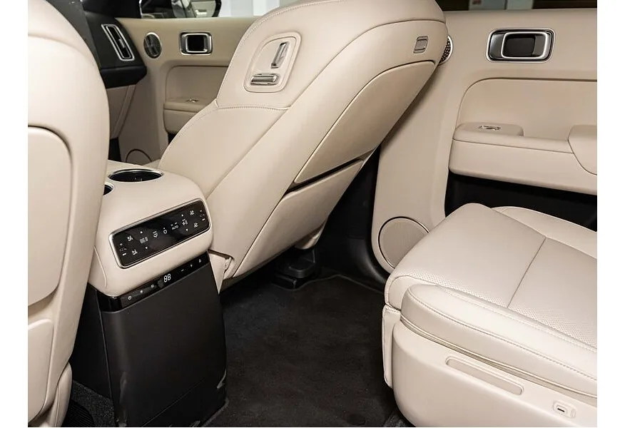 Li Auto L9 1.5 AT 4WD (449 л.с.) Ultra Черный в АВИЛОН. Слайд №12