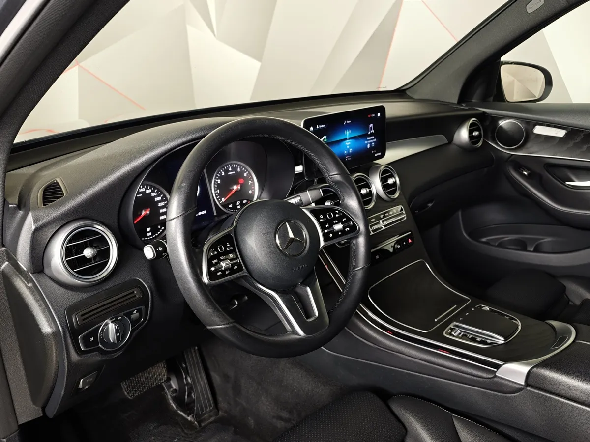 Mercedes-Benz GLC 200 9G-TRONIC 4MATIC (197 л.с.) Premium Серый в АВИЛОН. Слайд №19
