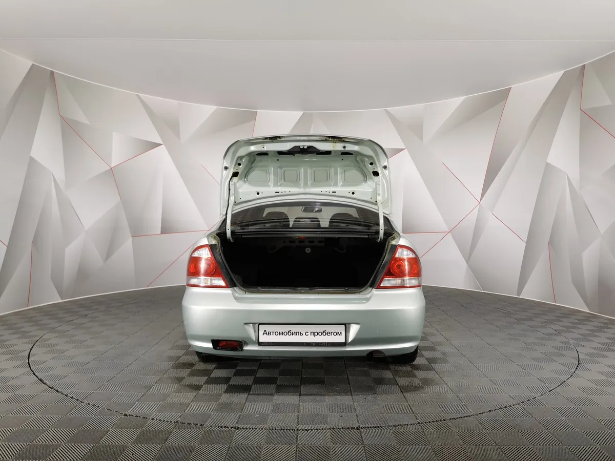 Nissan Almera Classic 1.6 MT (107 л.с.) Серебристый в АВИЛОН. Слайд №11