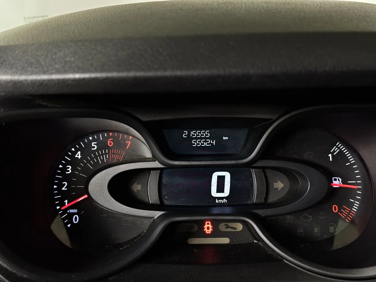 Renault Kaptur 1.6 MT (114 л.с.) Life Серый в АВИЛОН. Слайд №18