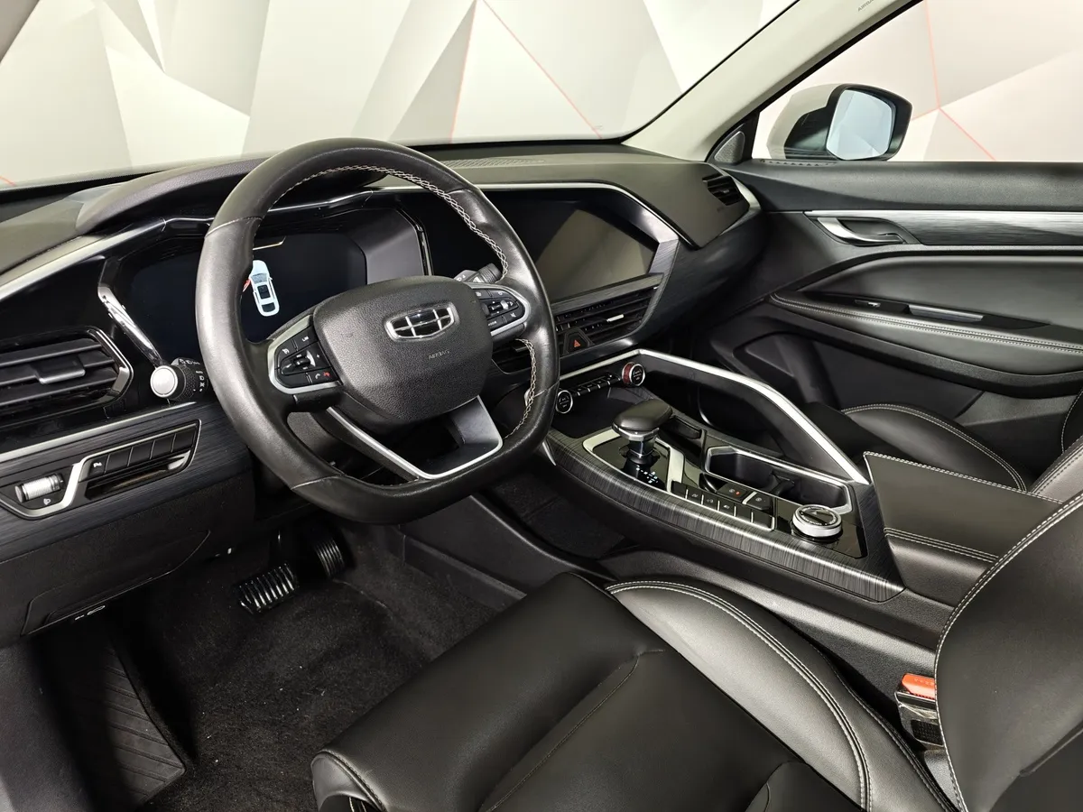 Geely Tugella 2.0 AT AWD (238 л.с.) Flagship Белый в АВИЛОН. Слайд №19