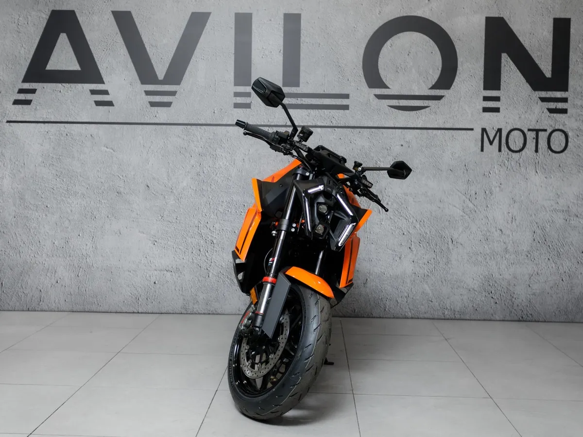 KTM 1390 Super Duke 1350 см³ (190 л.с.) (190) 1350 Оранжевый в АВИЛОН. Слайд №5